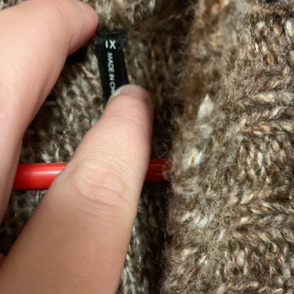 Sweater - Picture 2 of 2